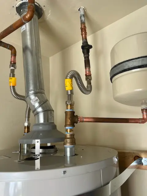 Water heater installation and plumbing repair in Pecan Grove
